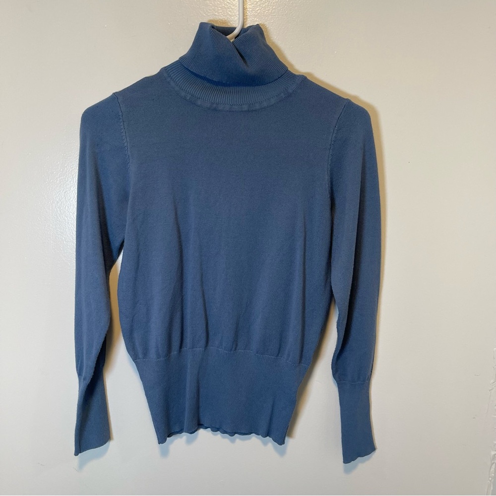 JJ Perfection Blue Turtleneck Sweater women’s size‎ medium